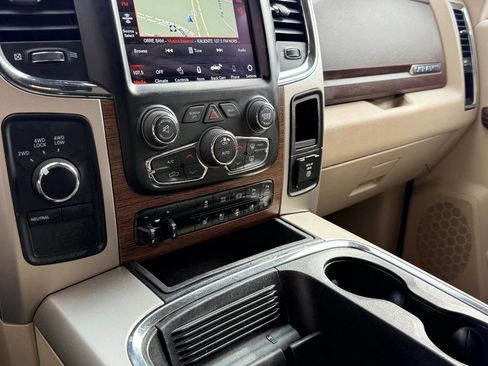 Used 2018 RAM 2500 Laramie w/ Convenience Group image 30