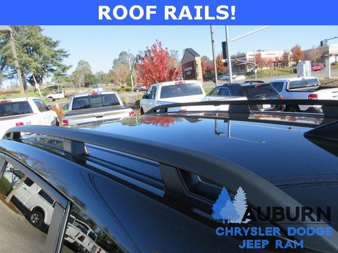 Used 2023 Subaru Forester Premium image 9