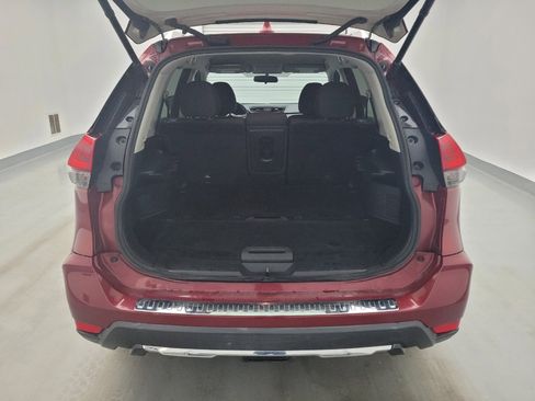 Used 2018 Nissan Rogue SV FWD image 29