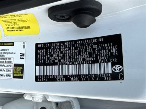 Used 2022 Toyota Corolla LE image 31