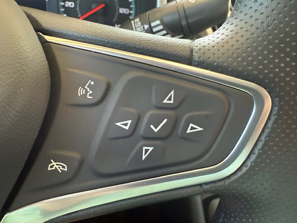 Used 2023 Chevrolet Malibu LS FWD image 36