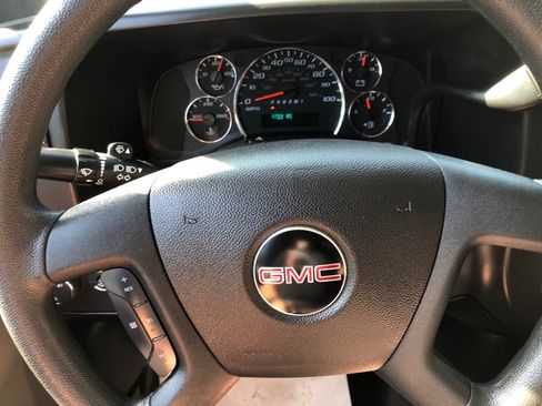 Used 2025 GMC Savana 2500 w/ Driver Convenience Package RWD image 31