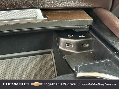 Used 2022 Mercedes-Benz GLS 450 4MATIC image 21