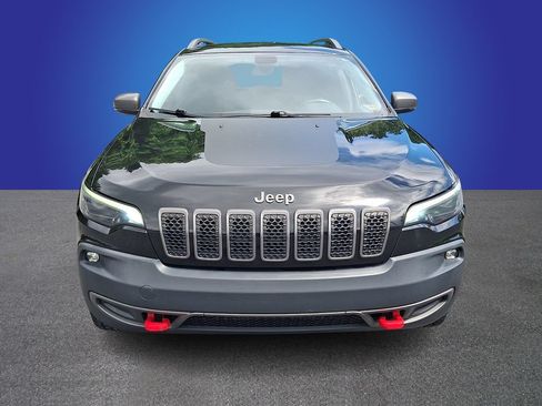 Used 2019 Jeep Cherokee Trailhawk AWD/4WD image 2
