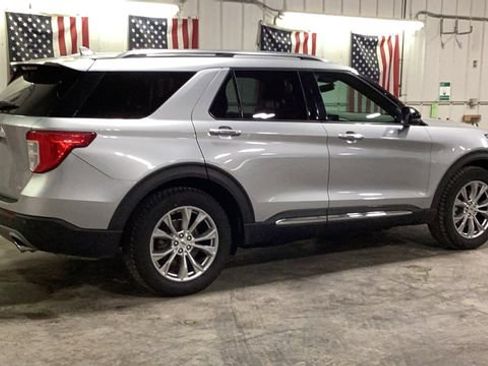 Used 2020 Ford Explorer Limited AWD/4WD image 18