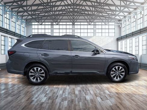 Used 2023 Subaru Outback Limited AWD/4WD image 3
