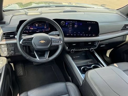 Used 2025 Chevrolet Tahoe LT AWD/4WD image 14