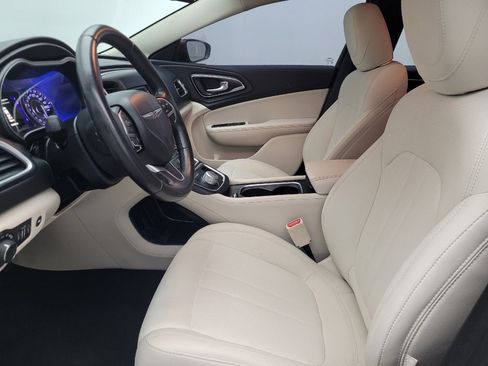 Used 2017 Chrysler 200 LX w/ Touring Convenience Group image 17