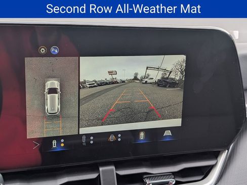 New 2026 Chevrolet Equinox LT w/ Convenience Package II image 17