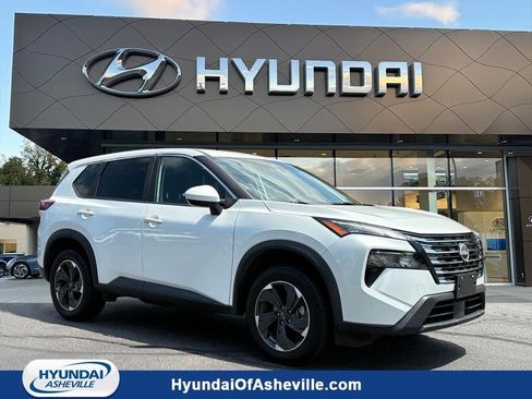 Used 2024 Nissan Rogue SV AWD/4WD image 1