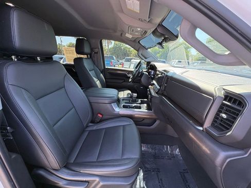 Used 2024 Chevrolet Silverado 1500 LT Trail Boss w/ Convenience Package II AWD/4WD image 23