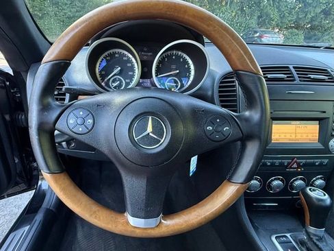 Used 2010 Mercedes-Benz SLK 350 image 20