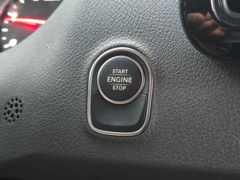 Used 2025 Mercedes-Benz Sprinter 2500 image 37