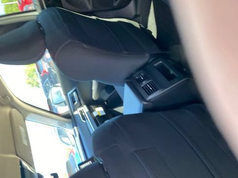 New 2026 Mitsubishi Outlander ES AWD/4WD image 10