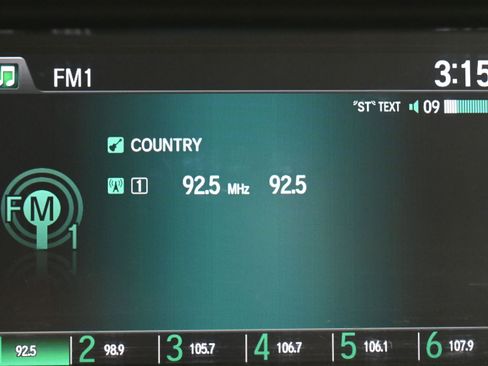 Used 2017 Honda Accord Sport image 15