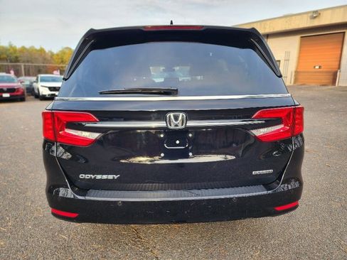 Used 2023 Honda Odyssey Touring image 4