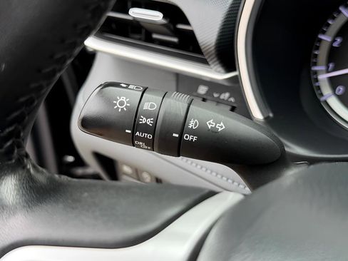 Used 2023 Toyota Highlander XSE FWD image 42