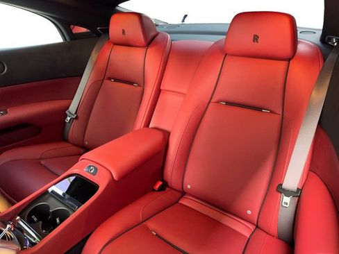 Used 2016 Rolls-Royce Wraith RWD image 9