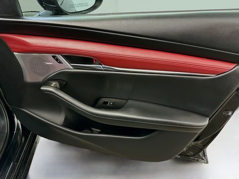 Used 2023 MAZDA MAZDA3 s image 35