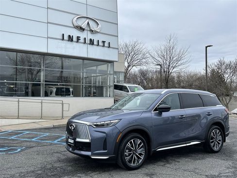 New 2026 INFINITI QX60 Luxe image 1