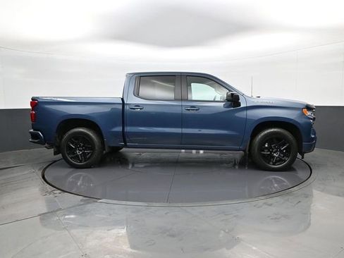 Used 2024 Chevrolet Silverado 1500 RST w/ Convenience Package II RWD image 4