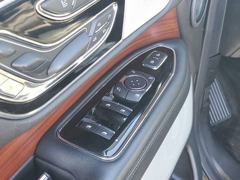 Used 2021 Lincoln Navigator Reserve w/ Luxury Package AWD/4WD image 9