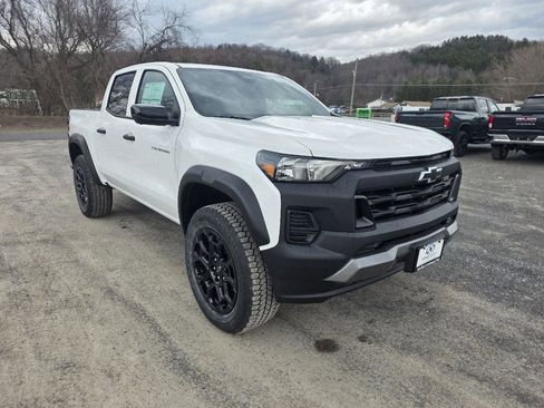 New 2026 Chevrolet Colorado Trail Boss AWD/4WD image 14
