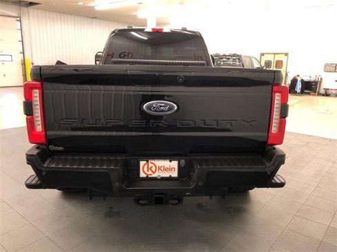 Used 2023 Ford F250 XLT w/ XLT Premium Package image 8