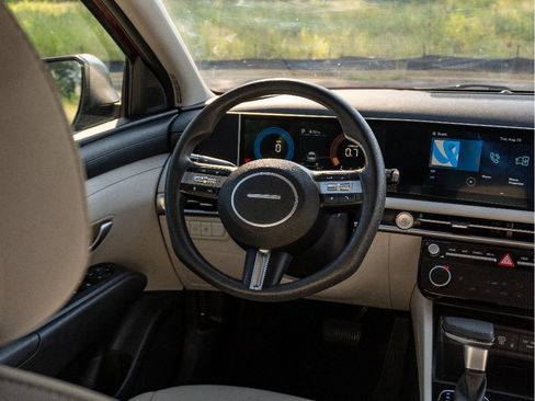 Used 2025 Hyundai Tucson SEL FWD image 21