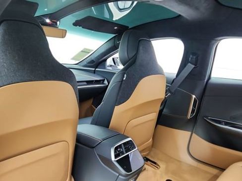 Used 2023 Lucid Air Touring image 30