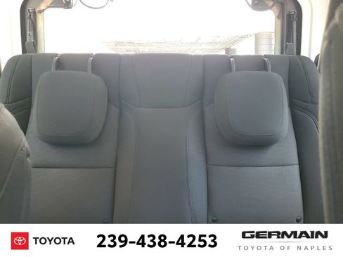 Used 2020 Jeep Wrangler Sport AWD/4WD image 31