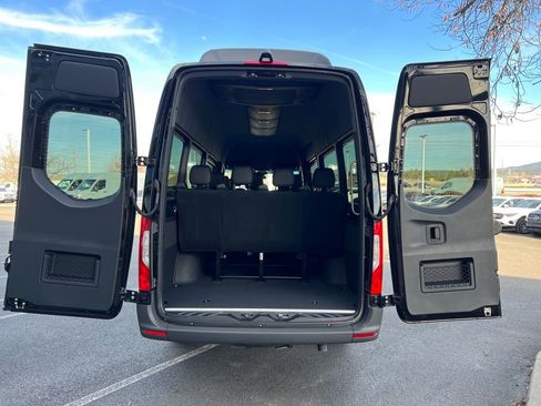 New 2025 Mercedes-Benz Sprinter 2500 image 12