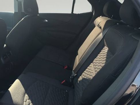 Used 2020 Chevrolet Equinox LT FWD image 11