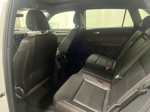 Used 2021 Volkswagen Atlas Cross Sport SE w/ Panoramic Sunroof Package AWD/4WD image 12