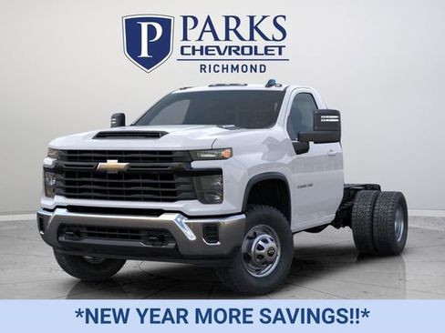 New 2025 Chevrolet Silverado 3500 W/T w/ WT Convenience Package image 6