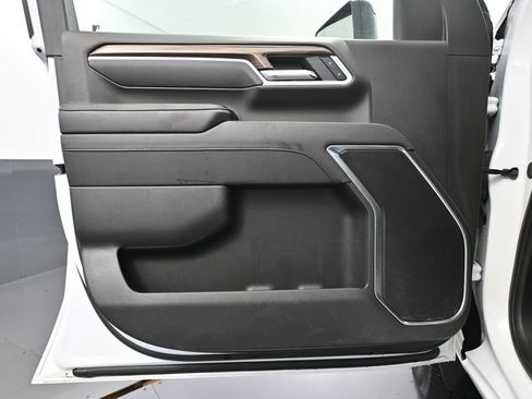 Used 2025 Chevrolet Silverado 2500 LT AWD/4WD image 22
