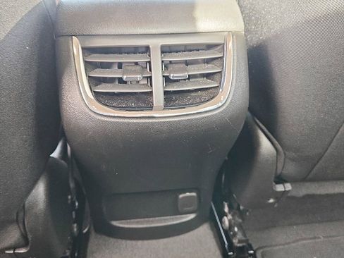 Used 2024 Chevrolet Malibu LT image 31