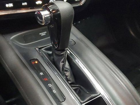 Certified 2022 Honda HR-V EX image 30