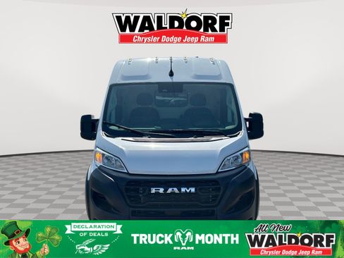 Used 2024 RAM ProMaster 2500 w/ Convenience Group image 2
