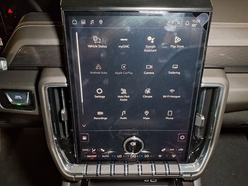 New 2026 GMC Yukon XL Elevation image 18