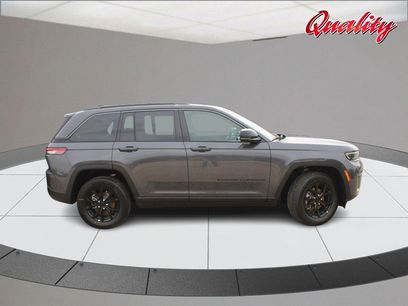 New 2026 Jeep Grand Cherokee Altitude