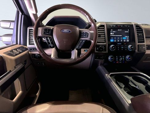 Used 2019 Ford F350 Limited image 9