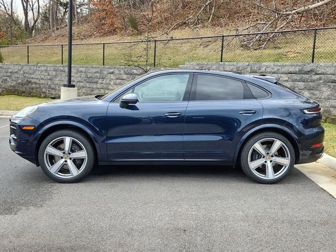 Used 2024 Porsche Cayenne Coupe image 6