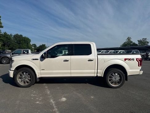 Used 2017 Ford F150 Platinum w/ Equipment Group 701A Luxury AWD/4WD image 2