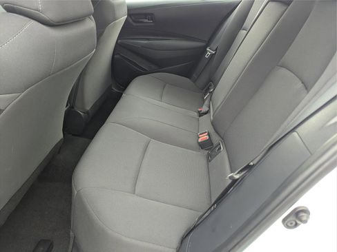 Used 2022 Toyota Corolla LE image 13