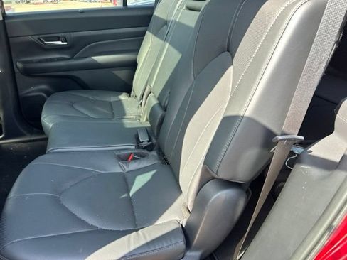 Used 2025 Toyota Grand Highlander FWD image 13