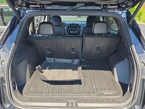 Used 2023 Chevrolet Equinox RS AWD/4WD image 16