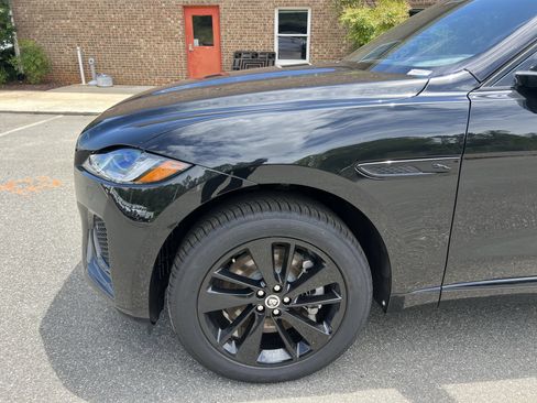 Used 2026 Jaguar F-PACE R-Dynamic S AWD/4WD image 5