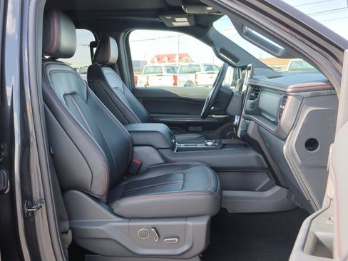 Certified 2024 Ford Expedition Limited image 40