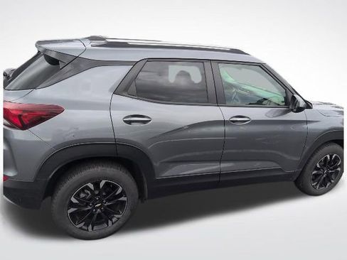 Used 2021 Chevrolet TrailBlazer LT w/ Convenience Package FWD image 11
